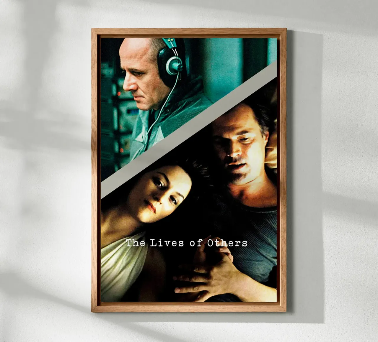 The Lives of Others/ Das Leben der Anderen tela con Cornice a cassetta da Attaboy Dsgn
