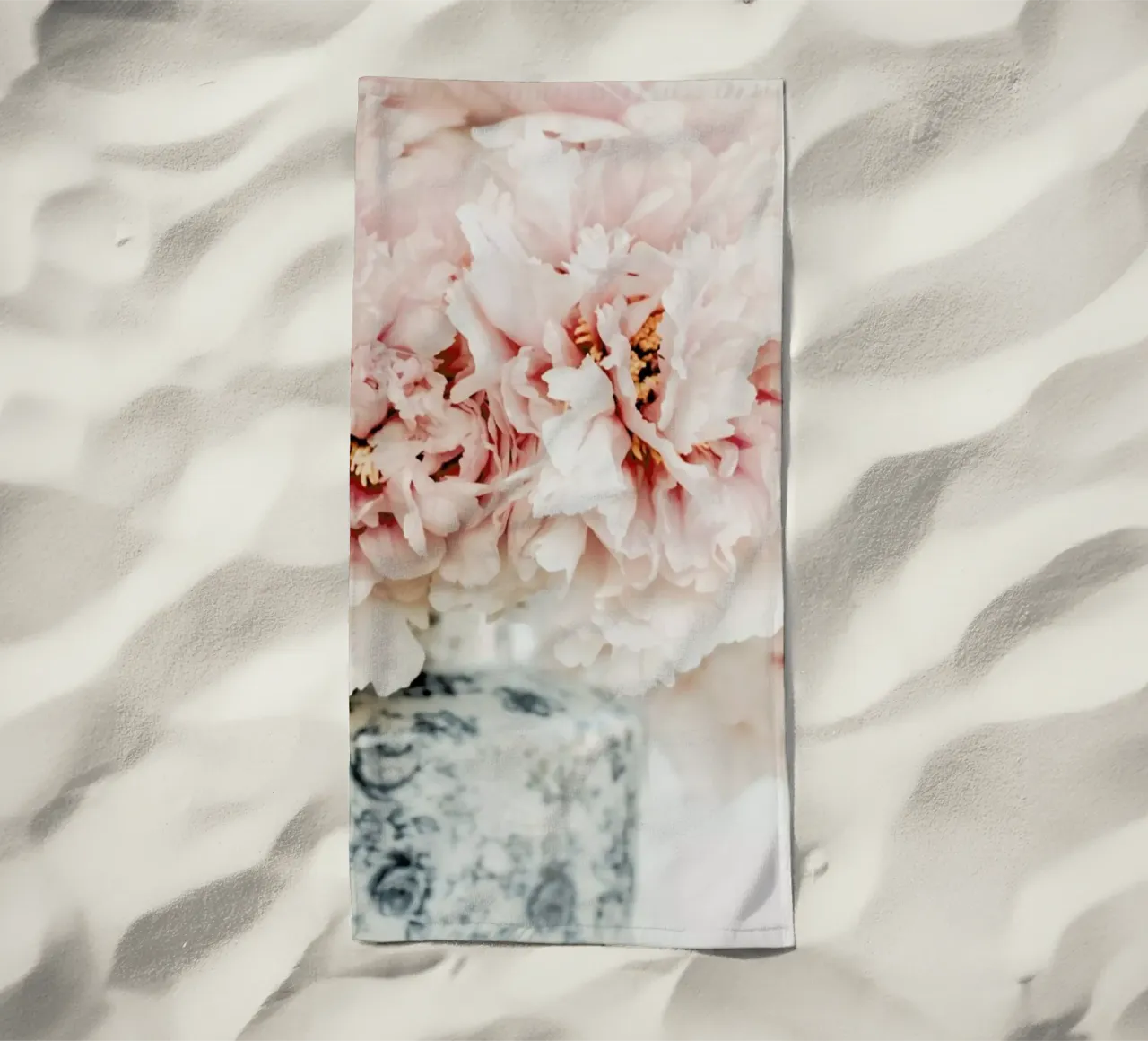 Peonies In A Vase telo mare da Ingrid Beddoes