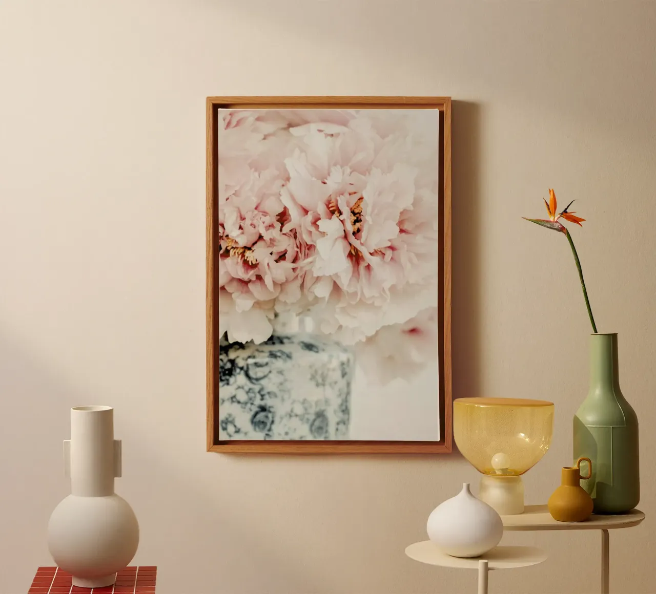 Peonies In A Vase tela da Ingrid Beddoes