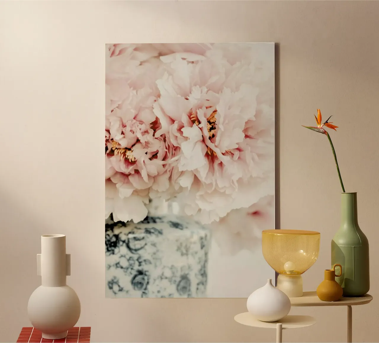 Peonies In A Vase tela da Ingrid Beddoes