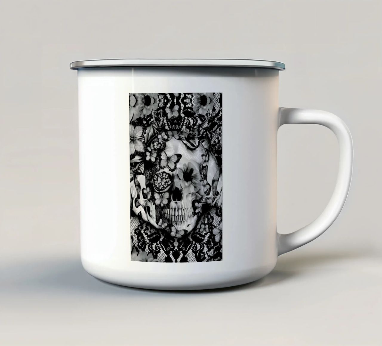 Victorian Gothic tazza in smalto da Kristy Patterson