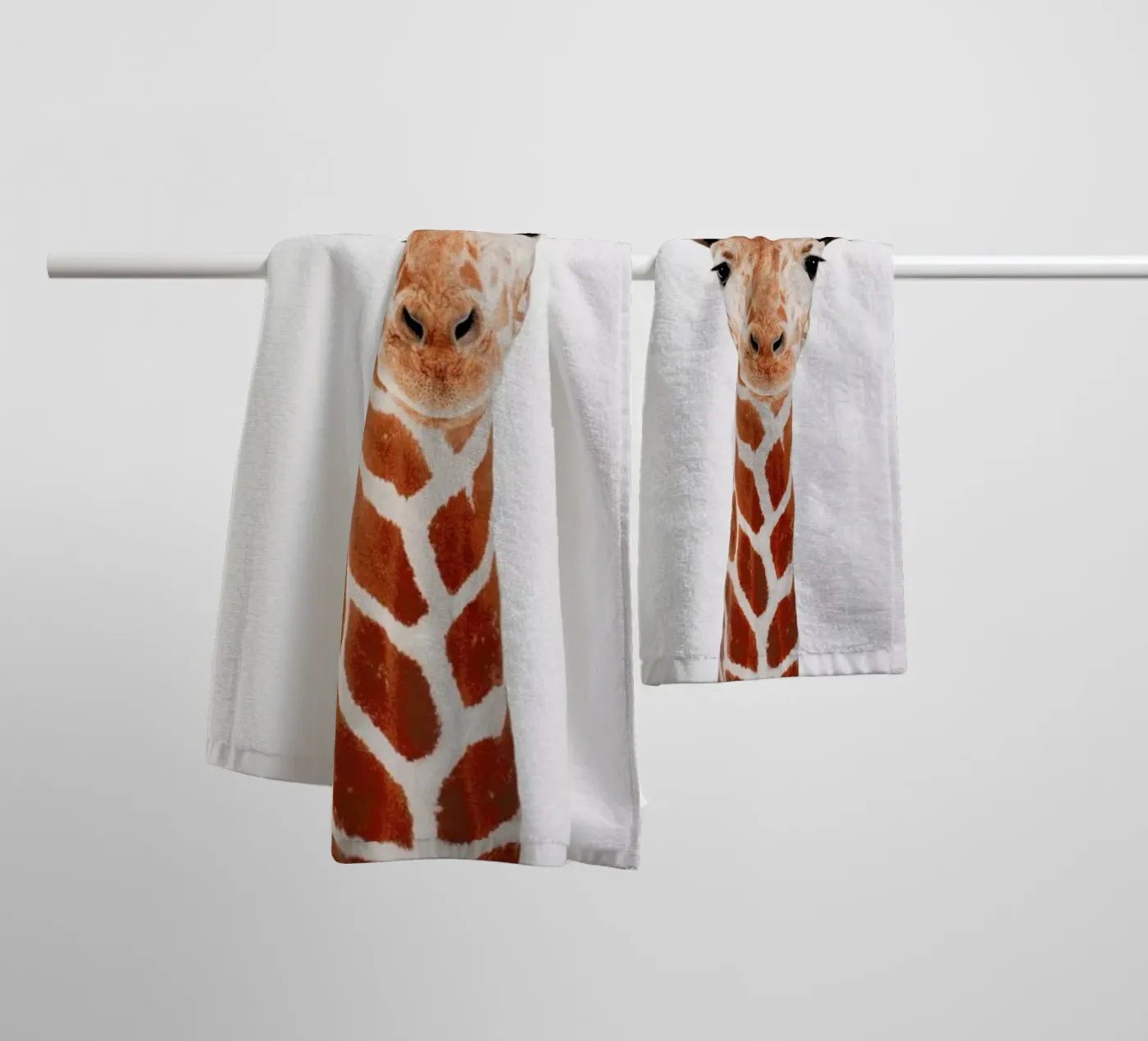 Giraffe badhanddoek van Paws & Claws