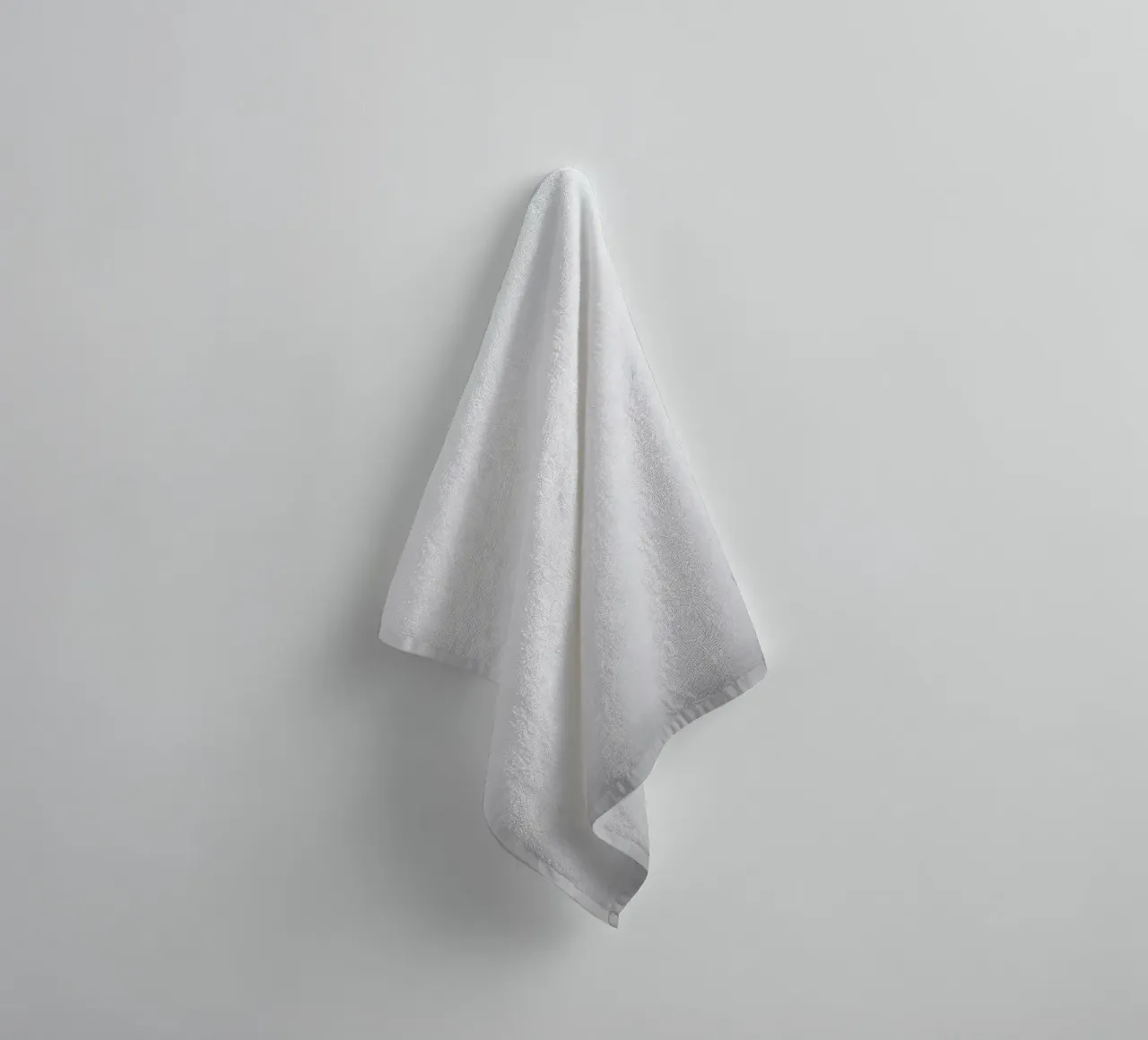 Reykjavík shore 2 towel by Nur Mut