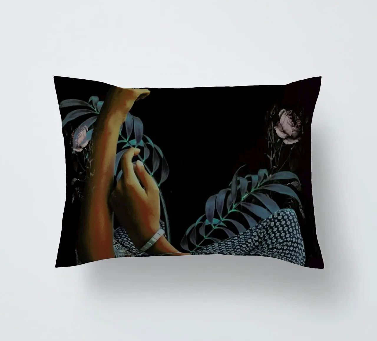 Seconds Before Dawn cuscino da Frank Moth