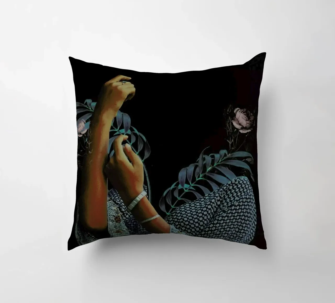 Seconds Before Dawn cuscino da Frank Moth