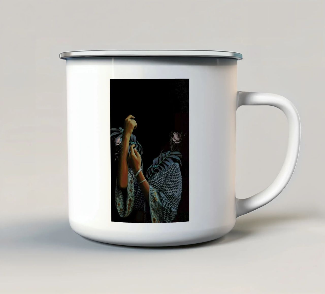 Seconds Before Dawn tazza in smalto da Frank Moth