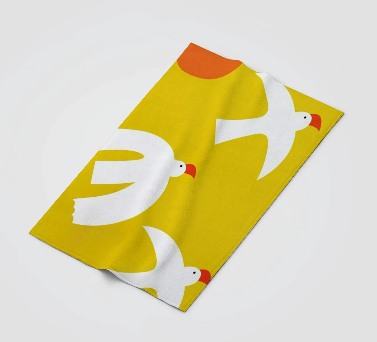 Flying Doves Fleecedecke von Little Flourishes