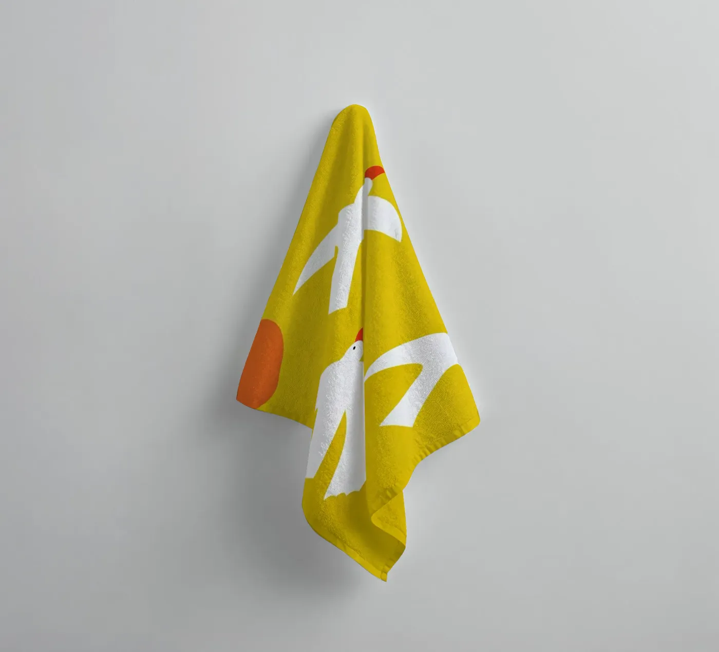 Flying Doves badhanddoek van Little Flourishes