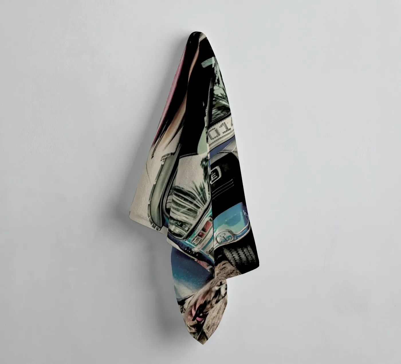 Self Drive badhanddoek van Shot By Clint