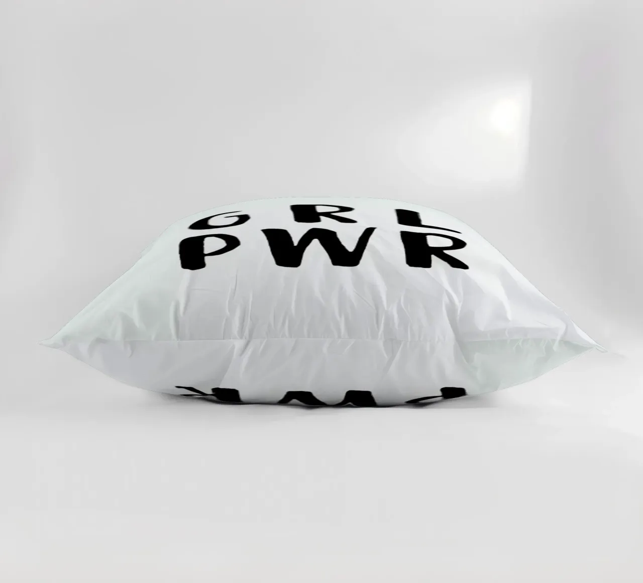 GRL PWR cuscino da daylight design studio
