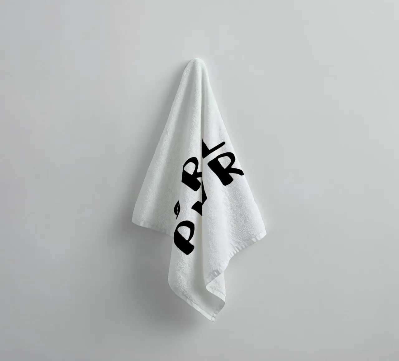 GRL PWR asciugamano da bagno da daylight design studio