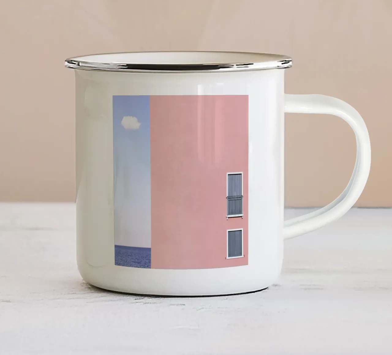 The House, The Cloud, The Sea tazza in smalto da Rupert Höller