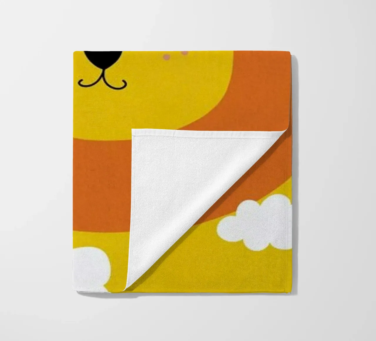 Head in the Clouds toalla de playa de Little Flourishes
