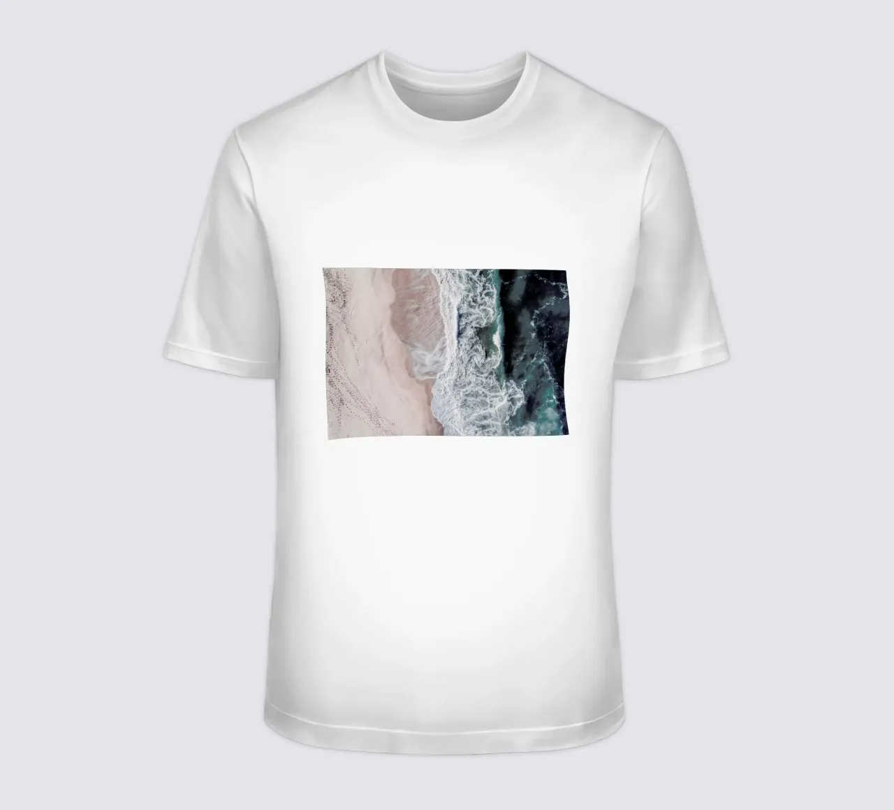 Crashing Waves t-shirt da Ingrid Beddoes