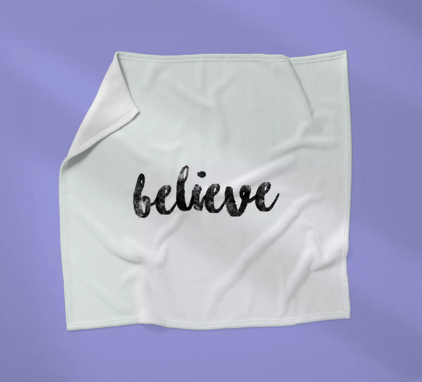 Believe Fleecedecke von typed