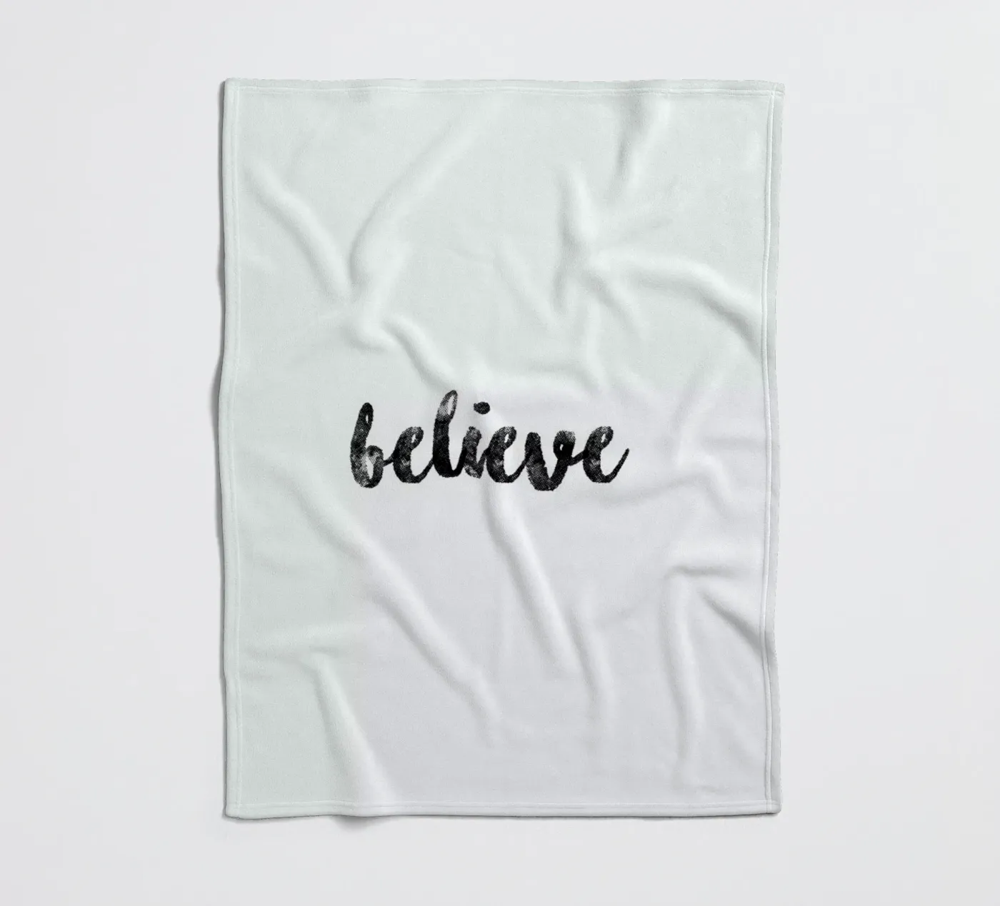 Believe Fleecedecke von typed