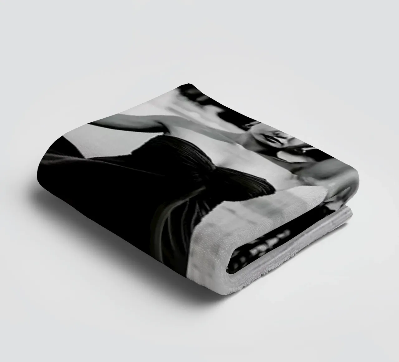 Perfect Symmetry asciugamano da bagno da Runway Collective