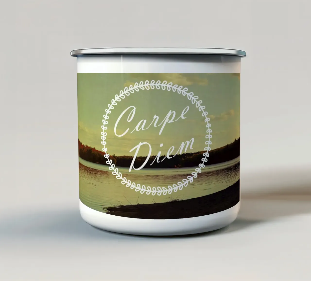 Carpe Diem tazza in smalto da Vintage Skies