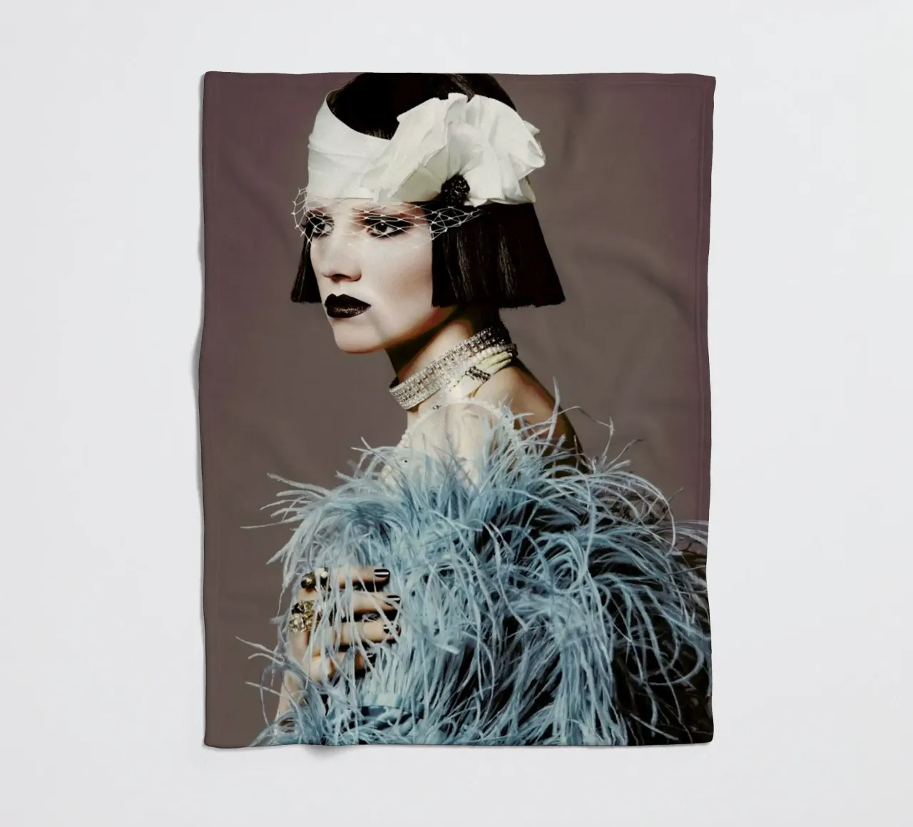 Feathers II coperta in pile da Runway Collective