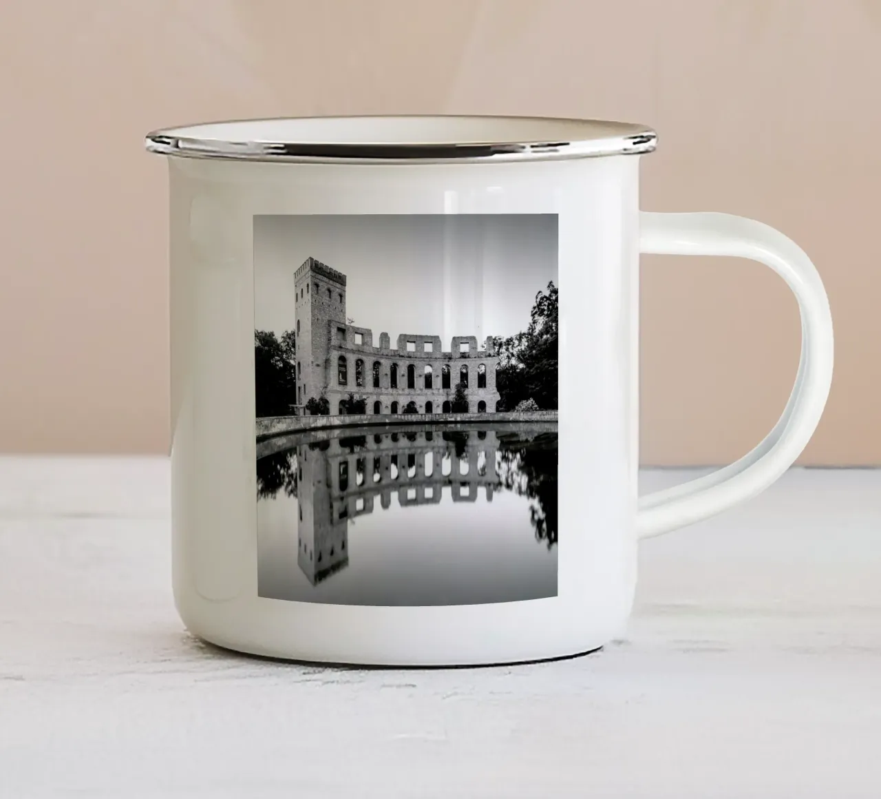 Norman Tower - Potsdam 2020 tazza in smalto da Håggard Photography | Ronny Behnert