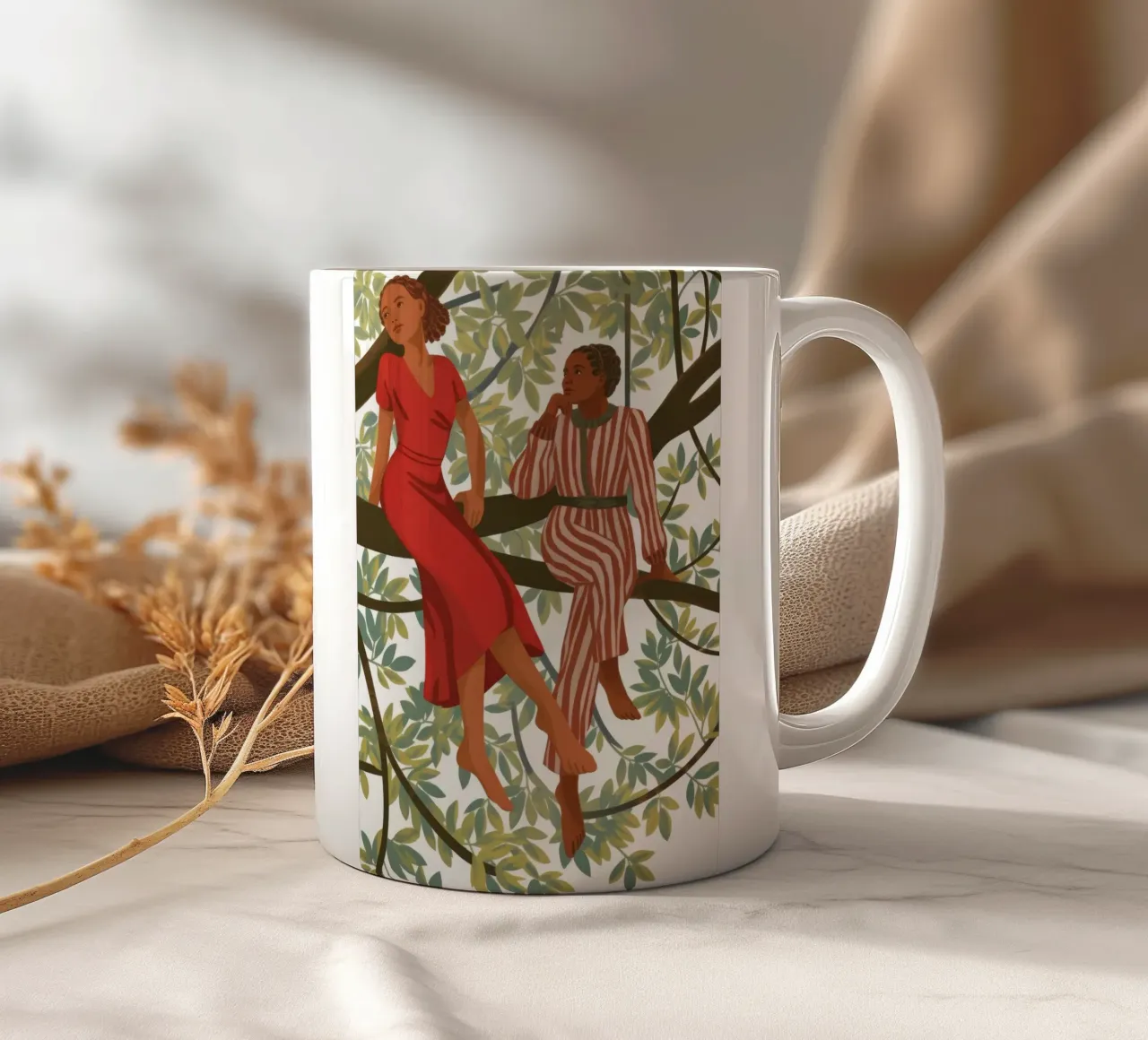 Armonia in cima all'albero tazza in ceramica da Veiled Canvas