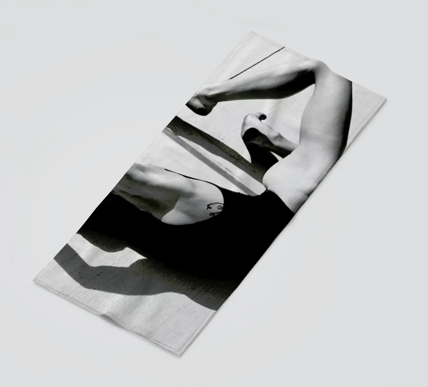Physicality telo mare da Runway Collective