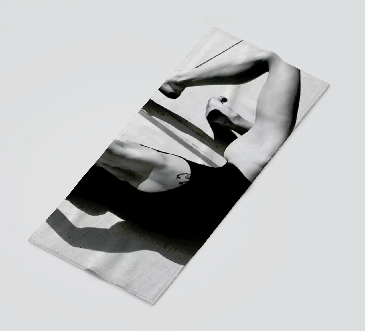 Physicality telo mare da Runway Collective