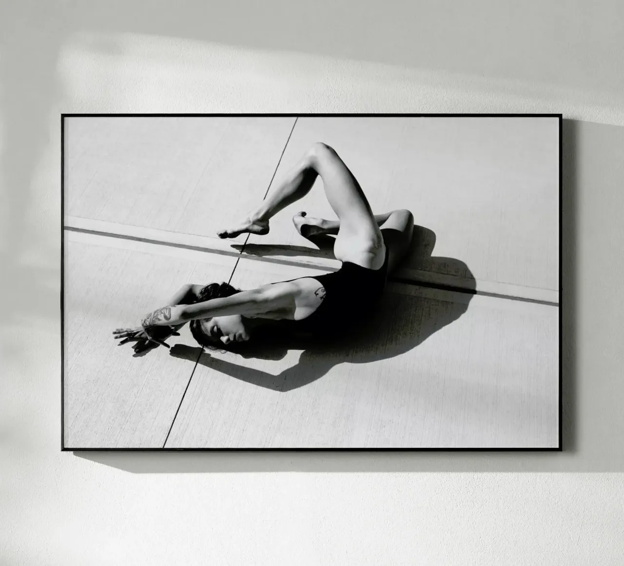 Physicality plexiglass da Runway Collective