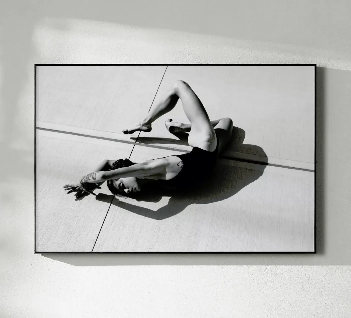 Physicality plexiglass da Runway Collective