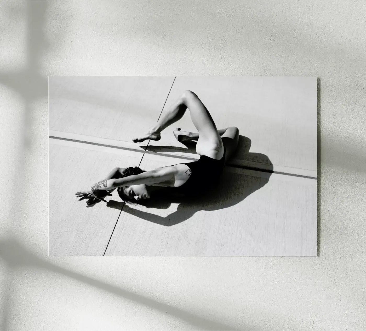 Physicality plexiglass da Runway Collective