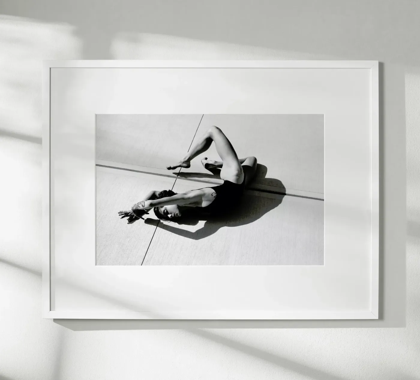 Physicality poster da Runway Collective