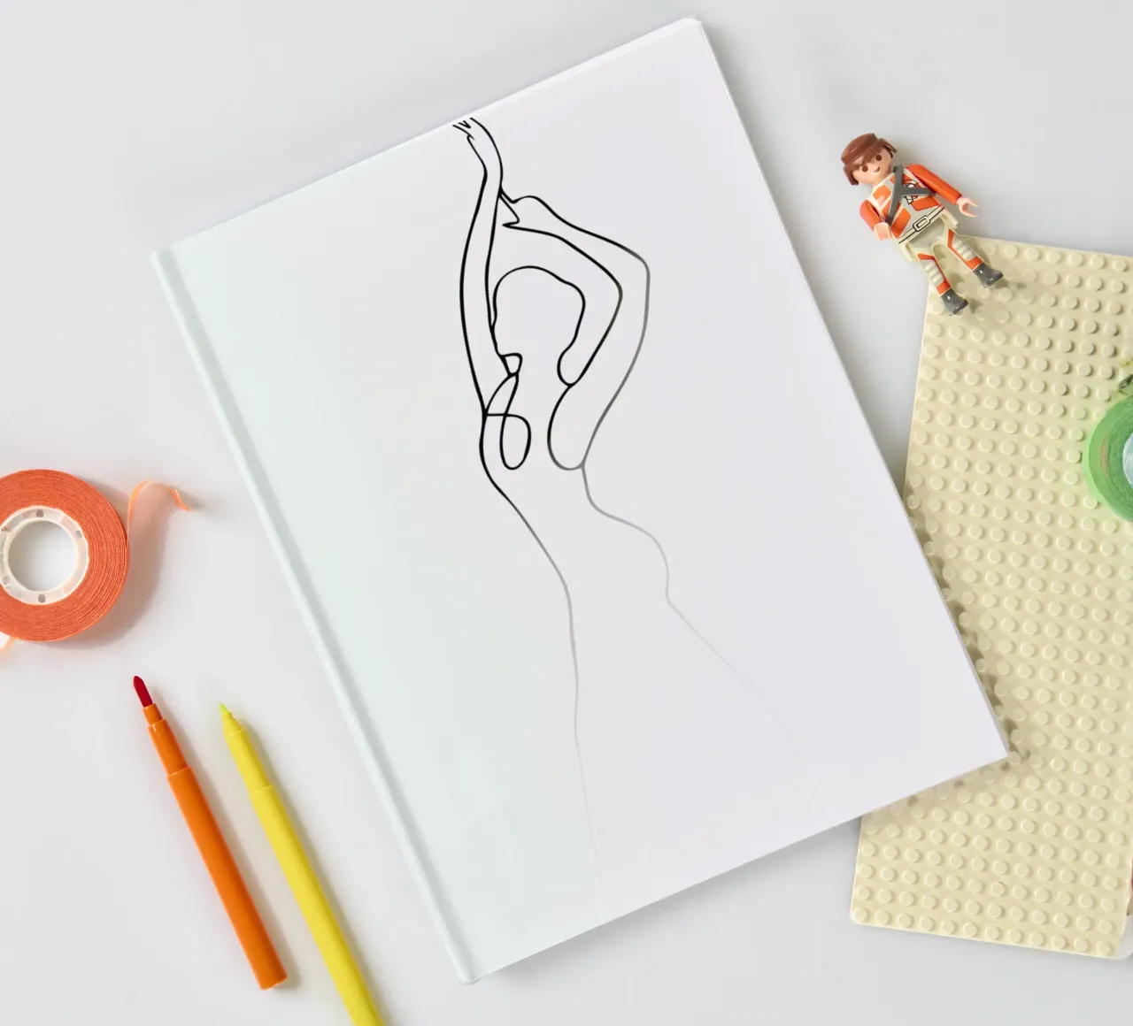 Pose notebook by Graphite