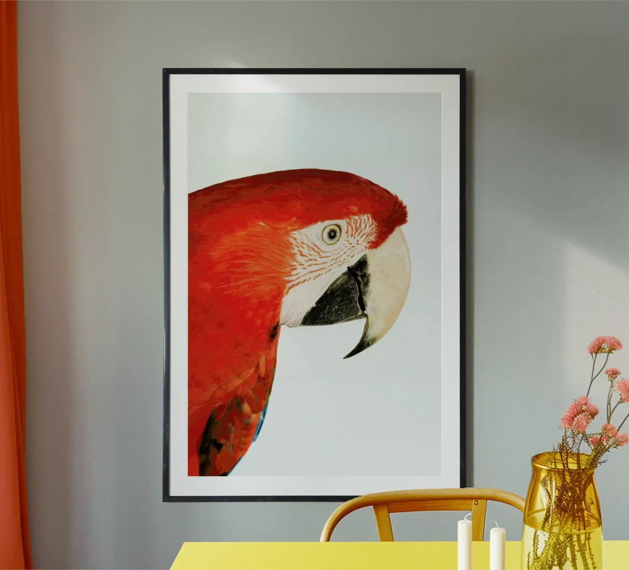 Royal Red Parrot poster con telaio in plastica da Natural Kingdom