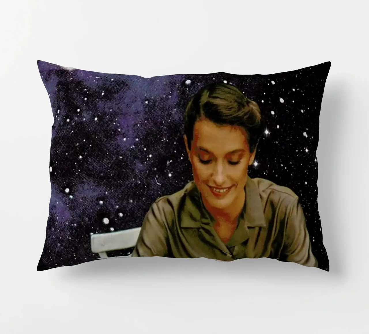 Femme Epluchant La Terre Print cuscino da Florent Bodart