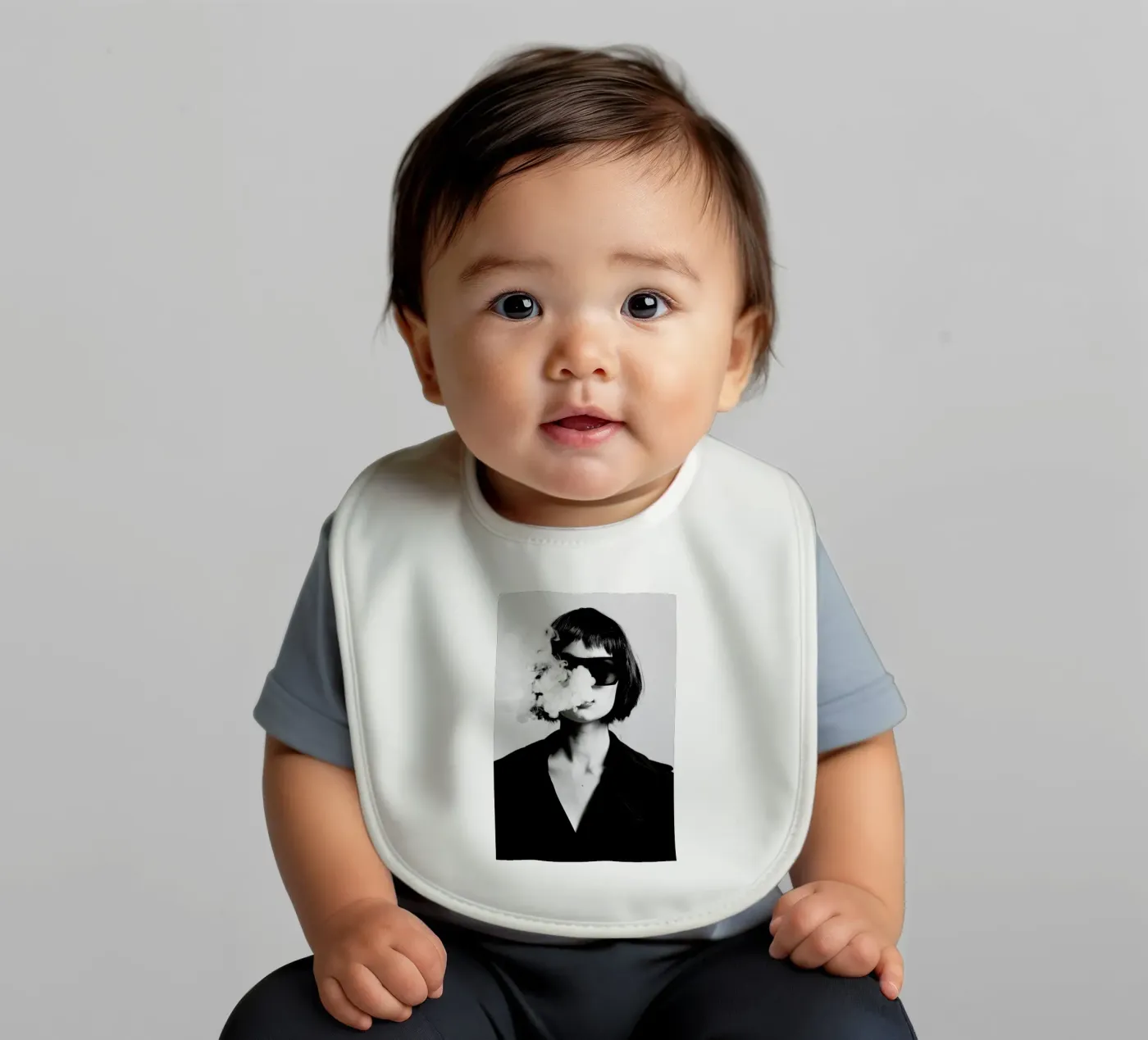 Smoke bavaglino da Runway Collective