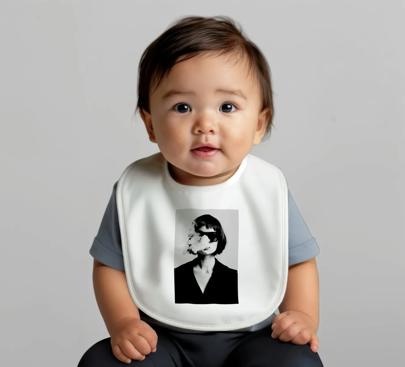 Smoke bavaglino da Runway Collective