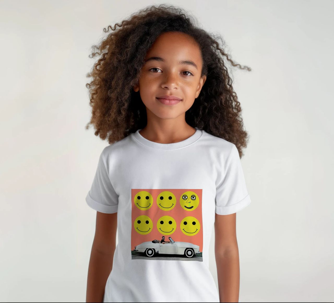 some smiles are more equal than others t-shirt bambini da FinnanoFenno