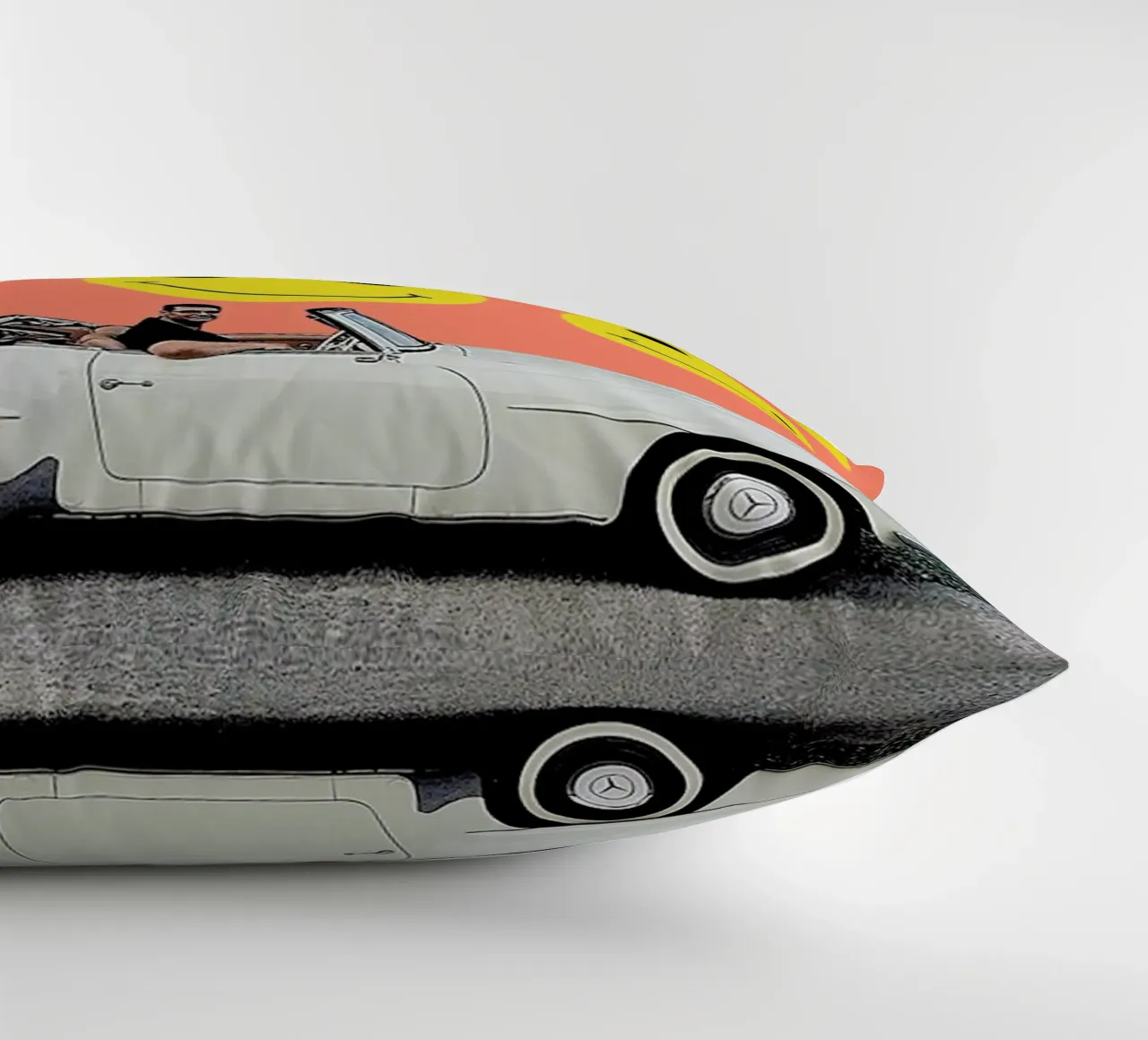 some smiles are more equal than others cuscino da FinnanoFenno