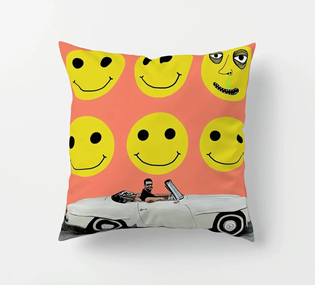 some smiles are more equal than others cuscino da FinnanoFenno