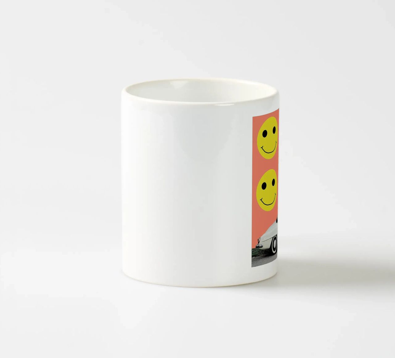 some smiles are more equal than others tazza in ceramica da FinnanoFenno