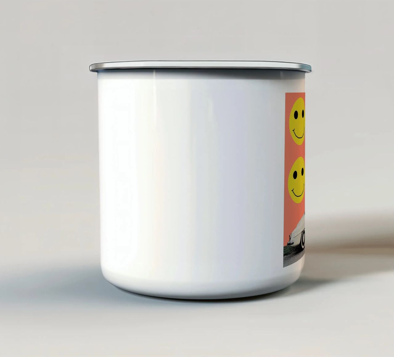 some smiles are more equal than others tazza in smalto da FinnanoFenno