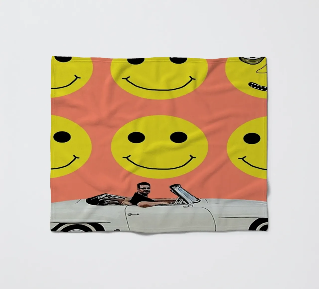 some smiles are more equal than others coperta in pile da FinnanoFenno