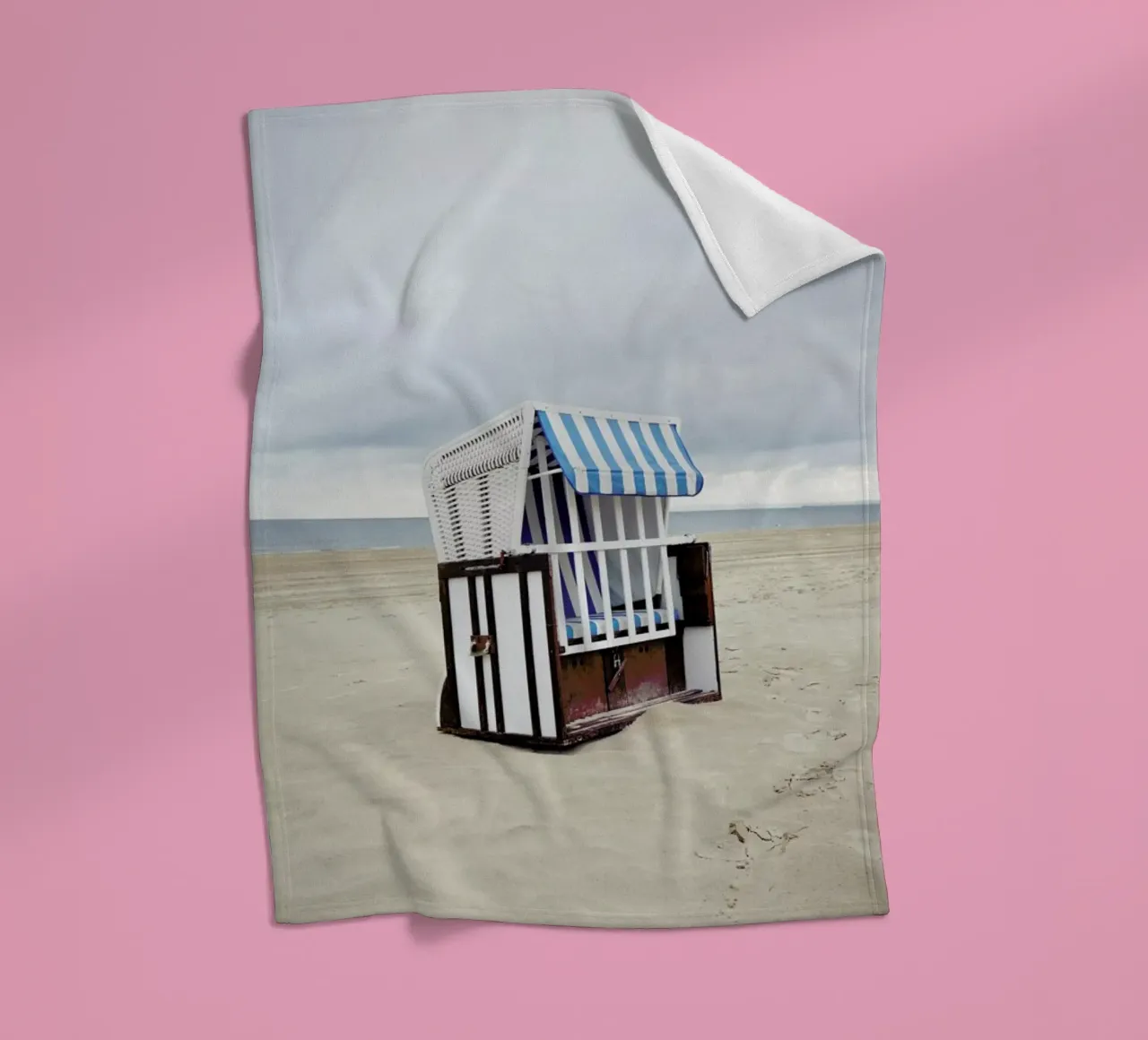Beach Hut coperta in pile da METROPOLIS