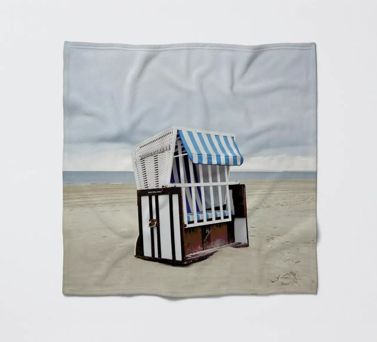Beach Hut coperta in pile da METROPOLIS