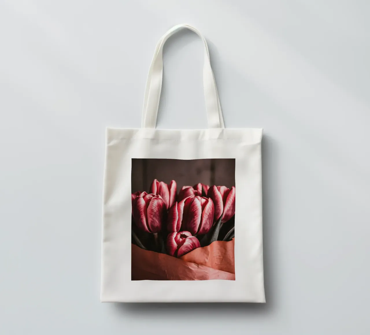 Wrapped in Bloom borsa in juta da BLICKPUNKT