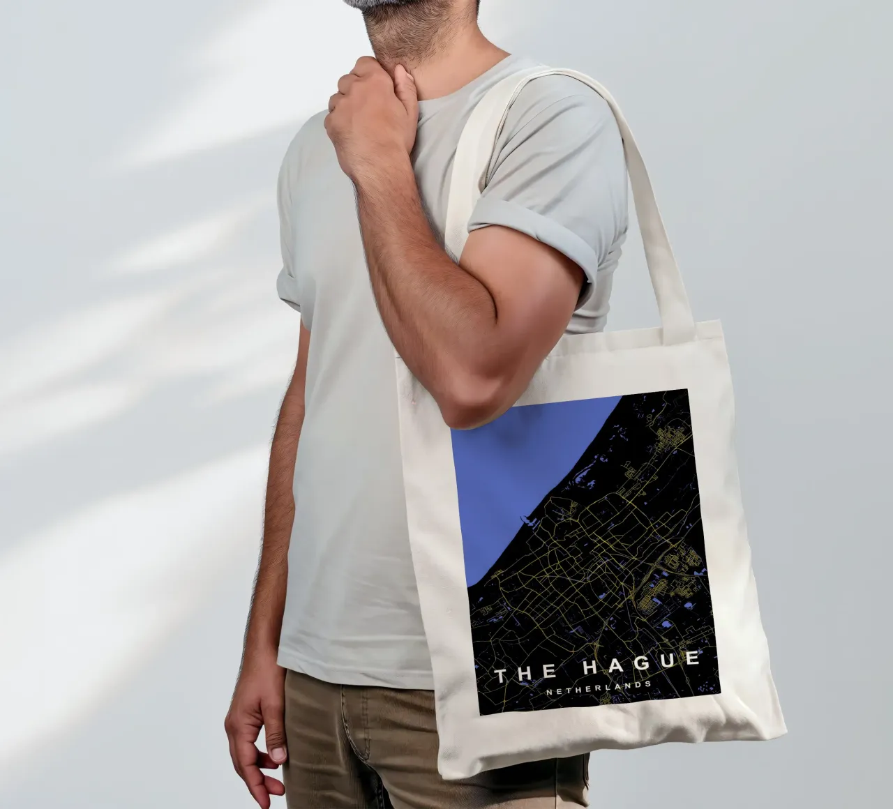 L'Aia - Mappa della città dei Paesi Bassi - Nero e oro borsa in juta da Cartographers Library