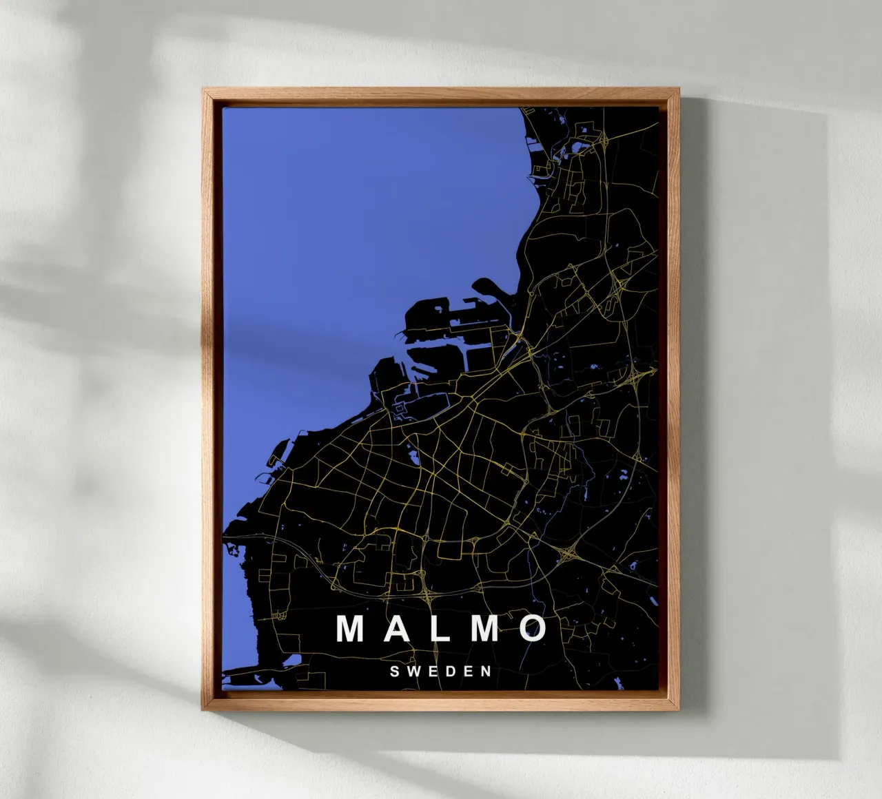Malmo Svezia - Mappa della città in nero e oro tela con Cornice a cassetta da Cartographers Library