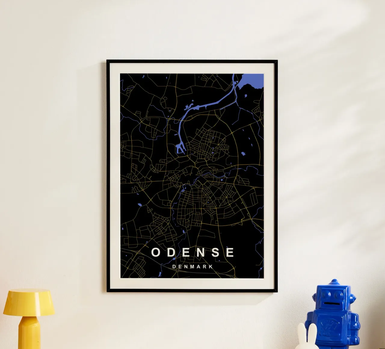 Odense Danimarca - Mappa della città in nero e oro carta hahnemühle da Cartographers Library