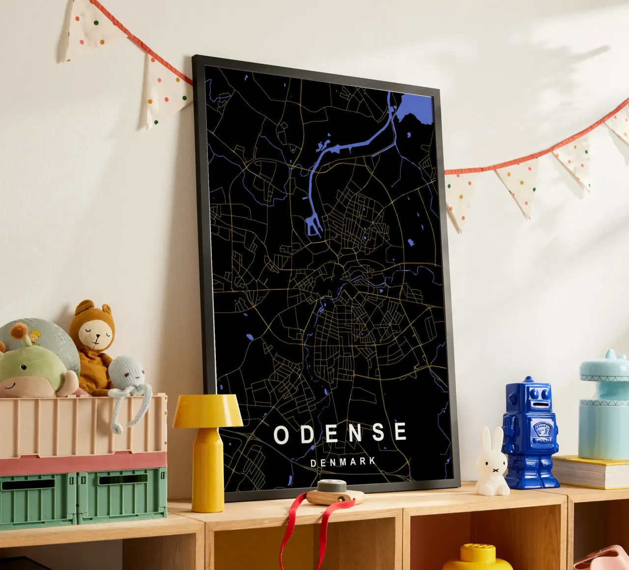 Odense Danimarca - Mappa della città in nero e oro carta hahnemühle da Cartographers Library