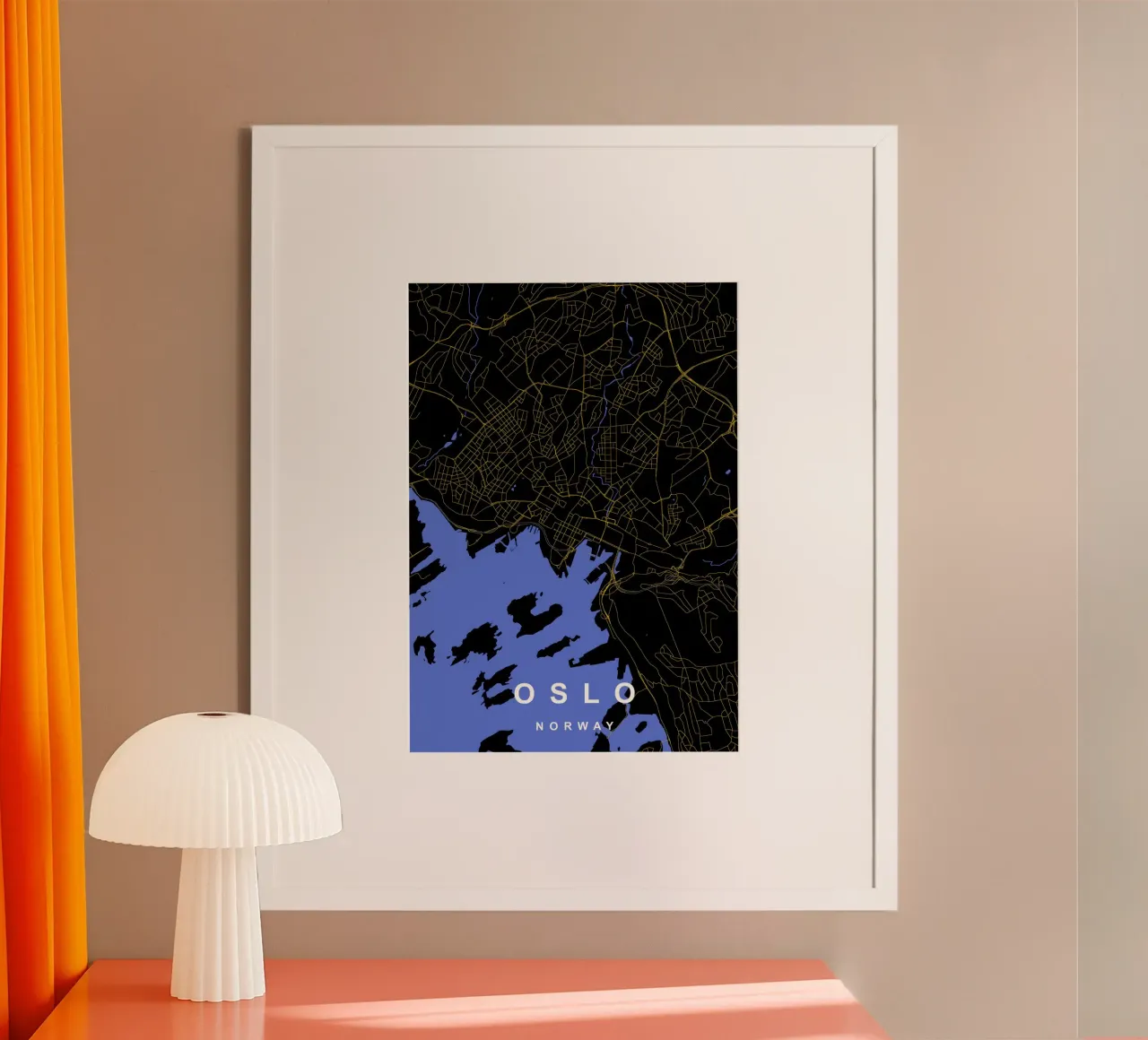 Mappa della città di Oslo Norvegia nero e oro poster da Cartographers Library